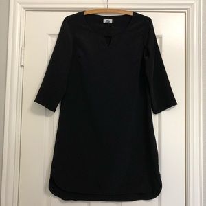 Black 3/4 sleeve shift dress
